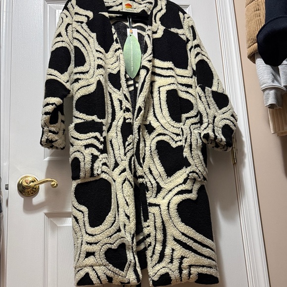 FARM Rio Jackets & Blazers - Farm rio Black and Cream heart Patterned Coat